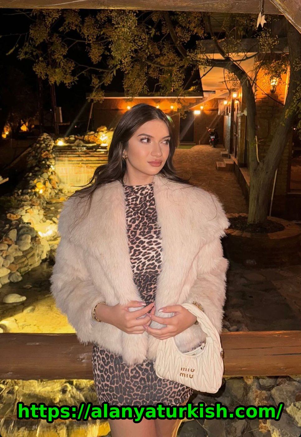 Mahmutlar escort Yelda
